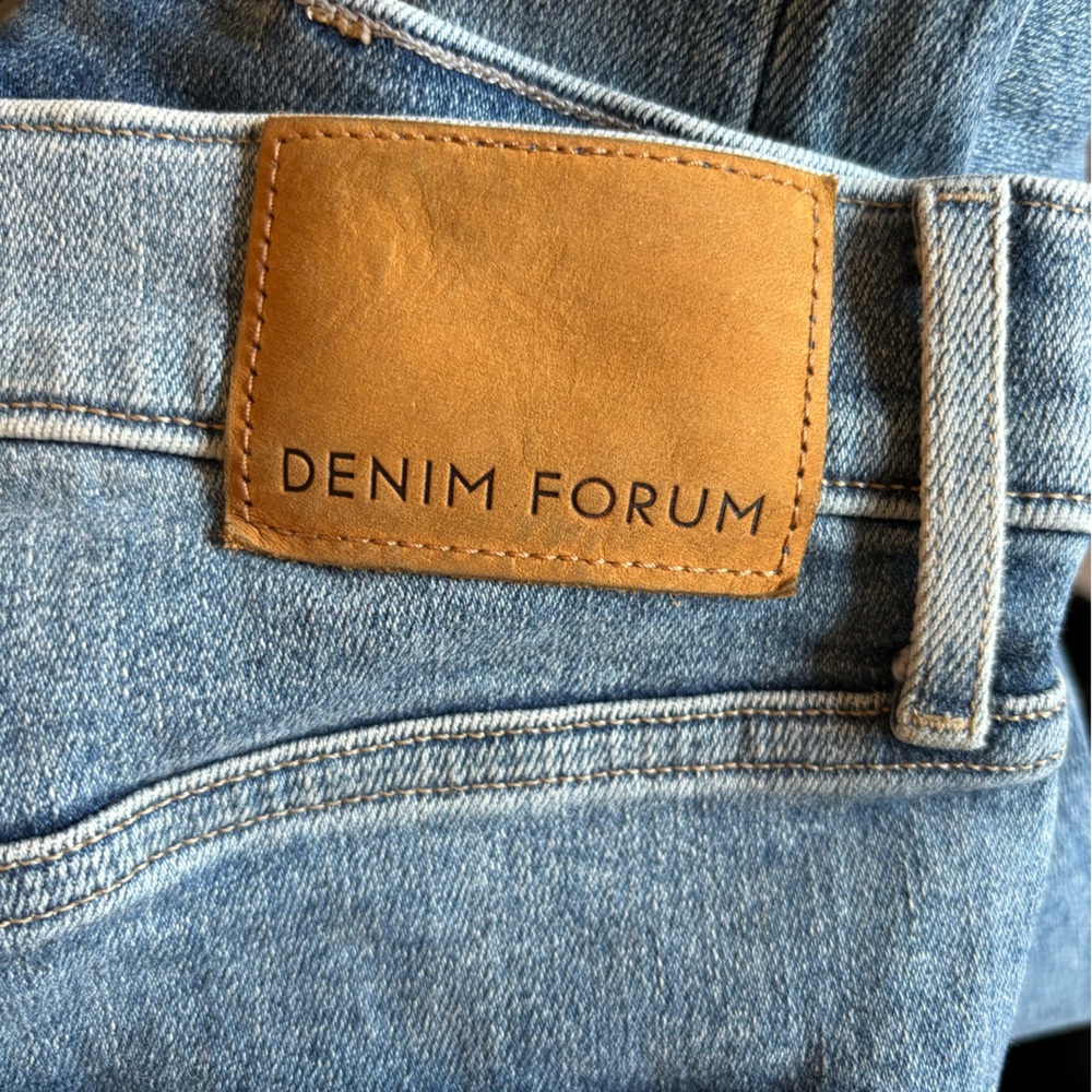 Denim forum jeans from aritzia - Picture 3 of 3